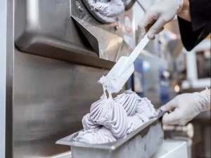 بهترین دستگاه بستنی ساز صنعتی